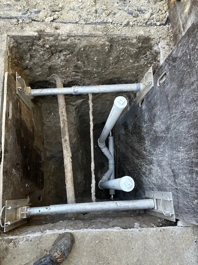 Experienced plumber completing Drain Cleaning work in Frenchtown